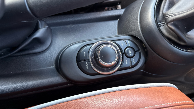 MINI Hatchback 1.5 Cooper Exclusive 5dr Petrol Hatchback